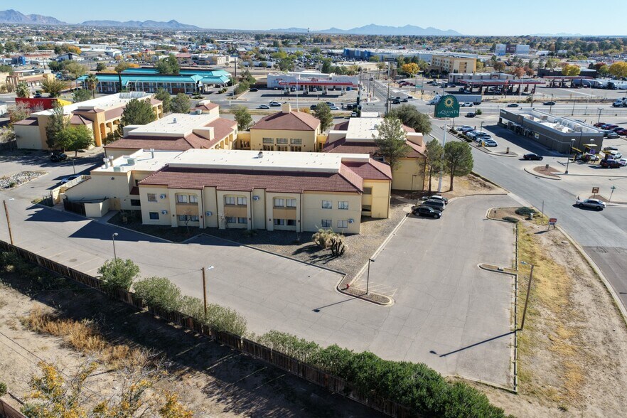 More Photos Of 790 Avenida de Mesilla, Las Cruces Hotel For Sale