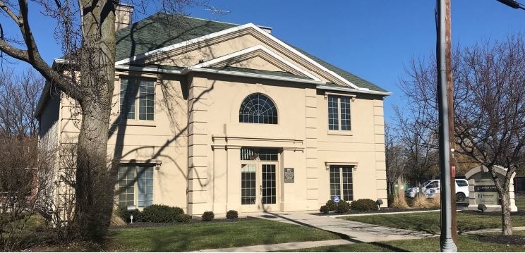 More Photos Of 2211 River Rd, Maumee Office For Sale