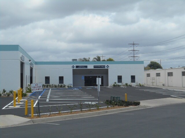 More Photos Of 1501-1515 W Alton Ave, Santa Ana Unknown For Lease