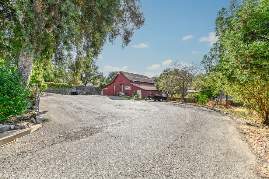 More Photos Of 68 Church Hill Rd, San Andreas Flex For Sale