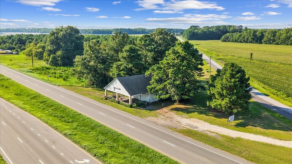 More Photos Of 6640 US Highway 70 W, La Grange Flex For Sale