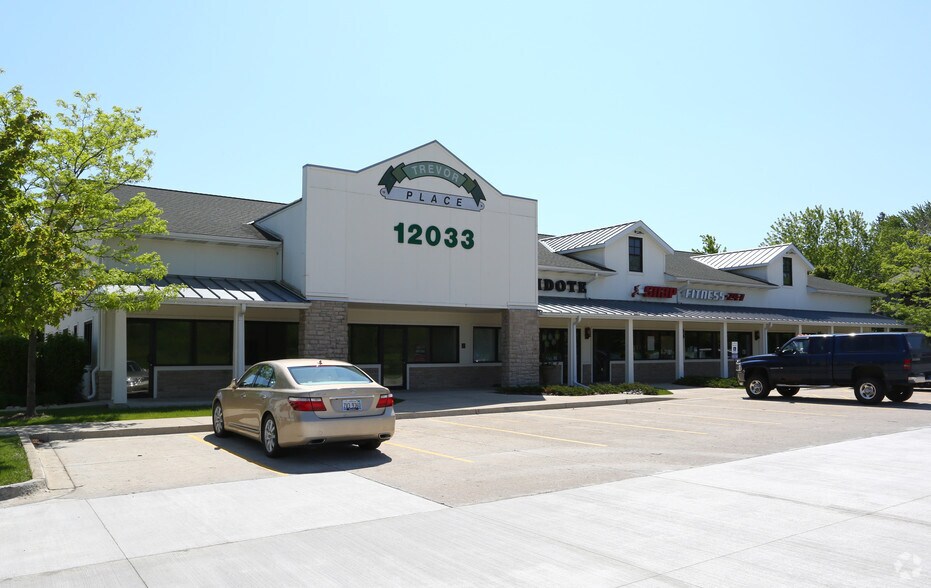 More Photos Of 12015-12033 Antioch Rd, Trevor Freestanding For Lease