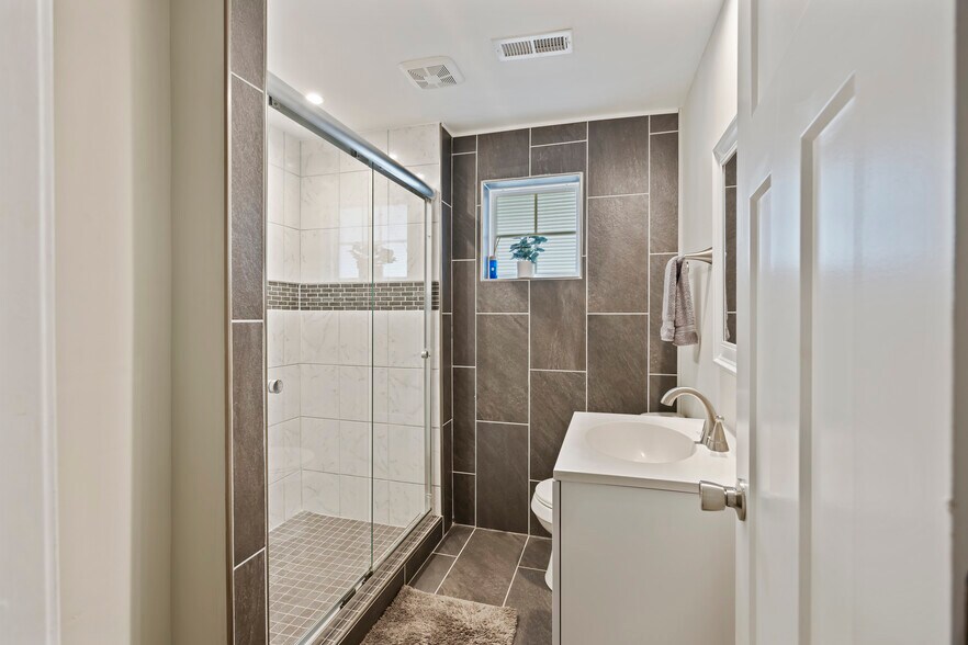 More Photos Of 2647 Bonds Ave, North Charleston Apartments For Sale