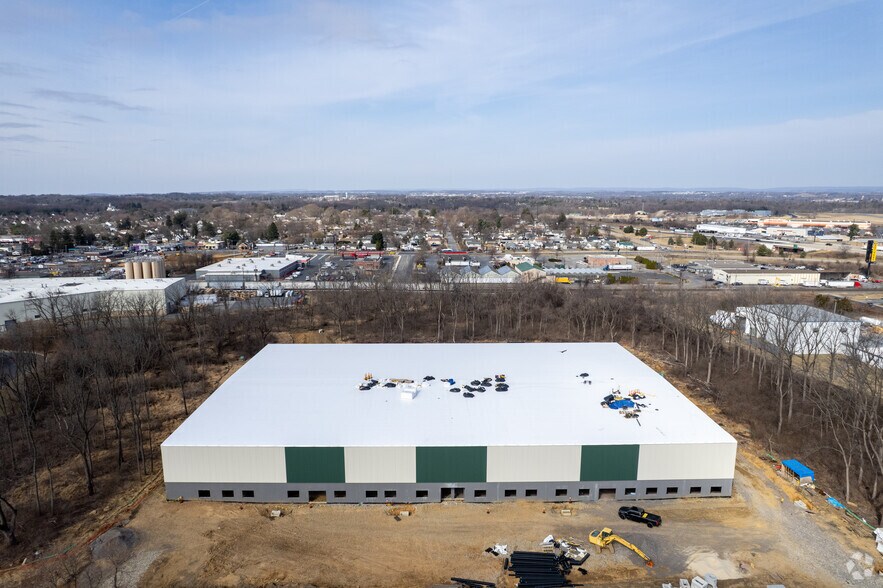 More Photos Of 2843 Mitchell, Allentown Warehouse For Lease