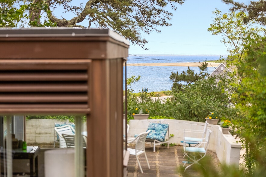 More Photos Of 25 Way 055., Wellfleet Apartments For Sale