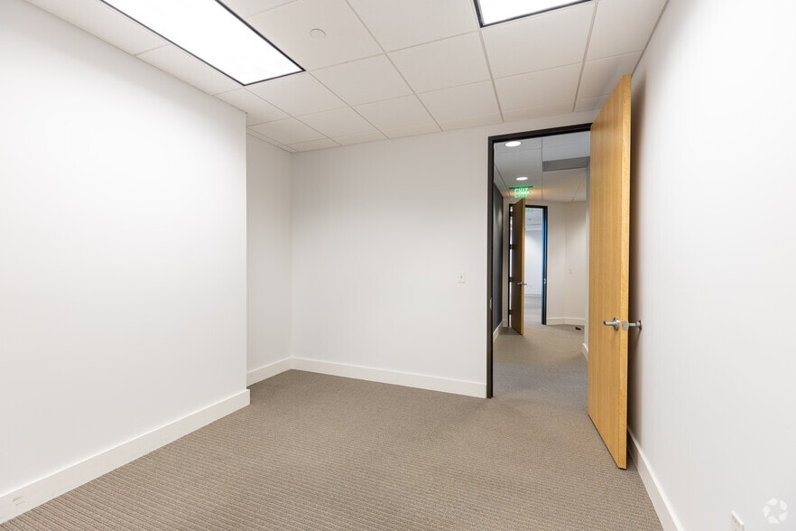 More Photos Of 9155 S Dadeland Blvd, Miami Unknown For Lease