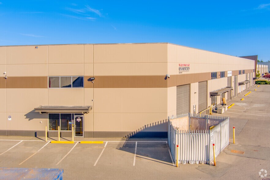 More Photos Of 30553 Great Northern Ave, Abbotsford Warehouse For Sale