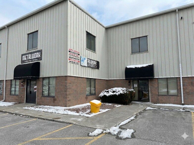 More Photos Of 590 Cataraqui Woods Dr, Kingston Flex For Sale