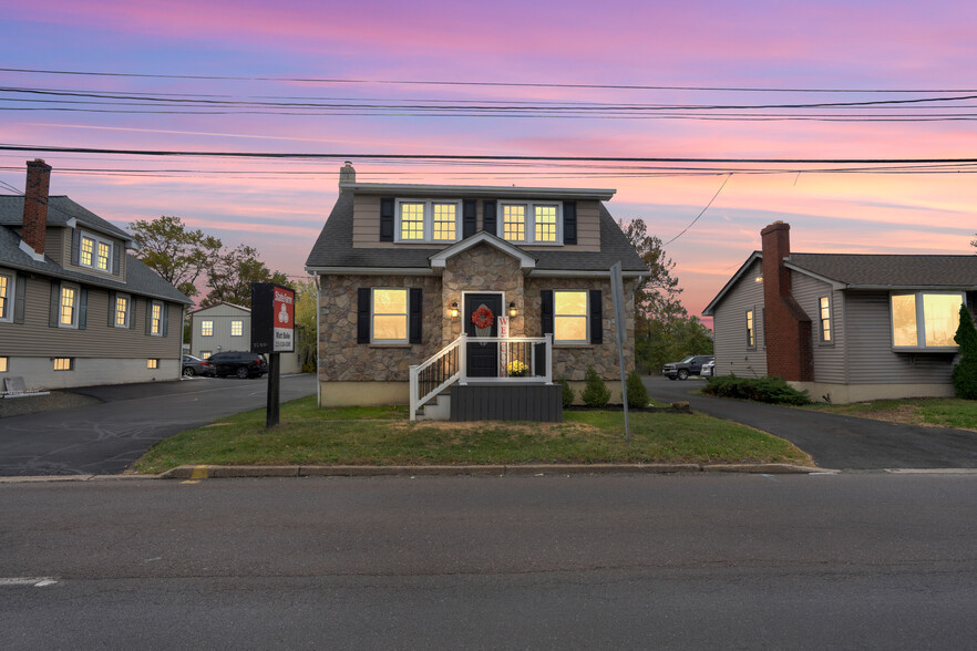 Primary Photo Of 1540 W Broad St, Quakertown Office Residential For Sale