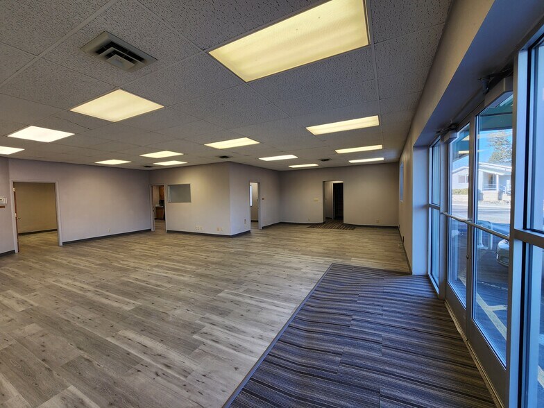 More Photos Of 720 6th St, Clarkston Medical For Sale