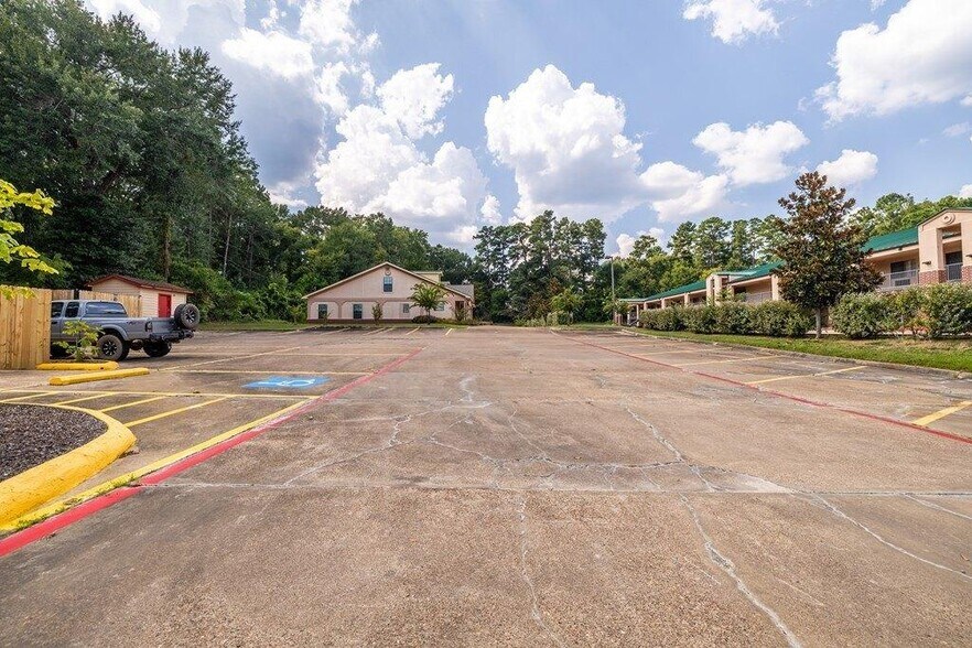 More Photos Of 3512 South St, Nacogdoches Fast Food For Sale