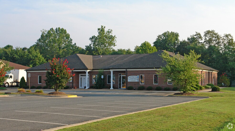 More Photos Of 210 Executive Center Pky, Fredericksburg Medical For Sale