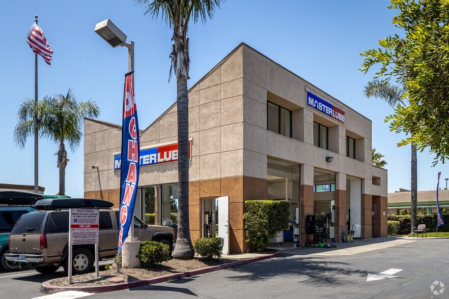 More Photos Of 9111 Valley View St, Cypress General Retail For Sale