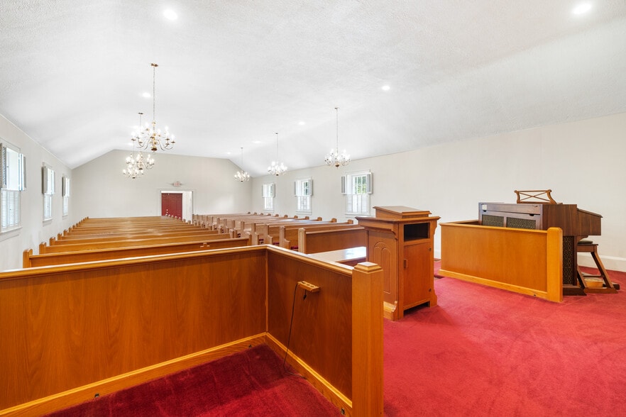 More Photos Of 1920 Park Ave, Rockingham Religious Facility For Sale