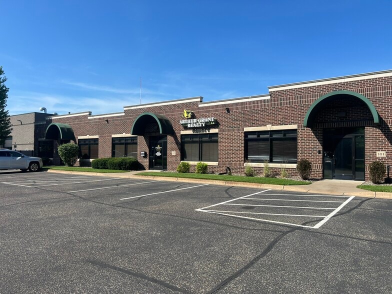 More Photos Of 14245 Saint Francis Blvd, Ramsey Office For Sale