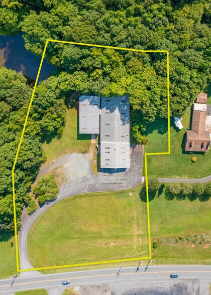 More Photos Of 4058 Old Us Highway 52, Lexington Warehouse For Lease