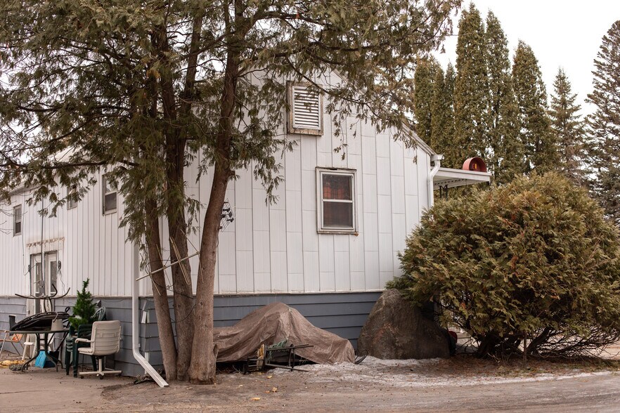 More Photos Of 1220 N Front St, Crookston Apartments For Sale