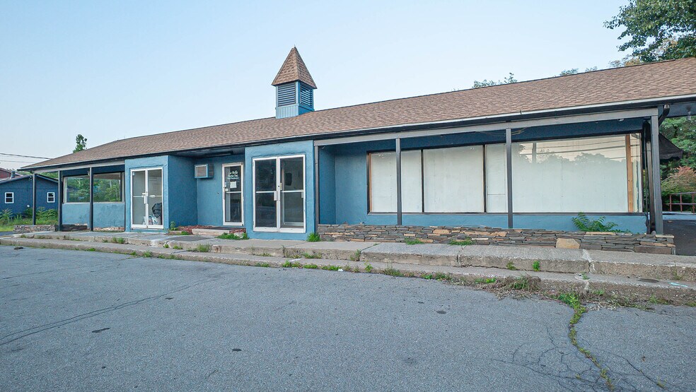 More Photos Of 906 Rt-28, Kingston Restaurant For Sale