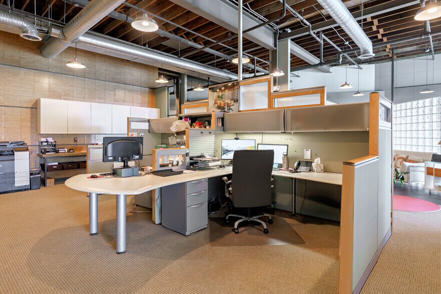 More Photos Of 815 Grandview Ave, Columbus Loft Creative Space For Sale