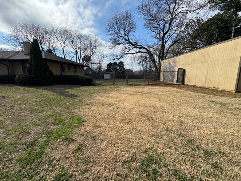 More Photos Of 5190 Piney Grove Rd, Cumming Office Residential For Lease