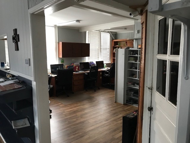 More Photos Of 231 W Market St, Anderson Warehouse For Lease