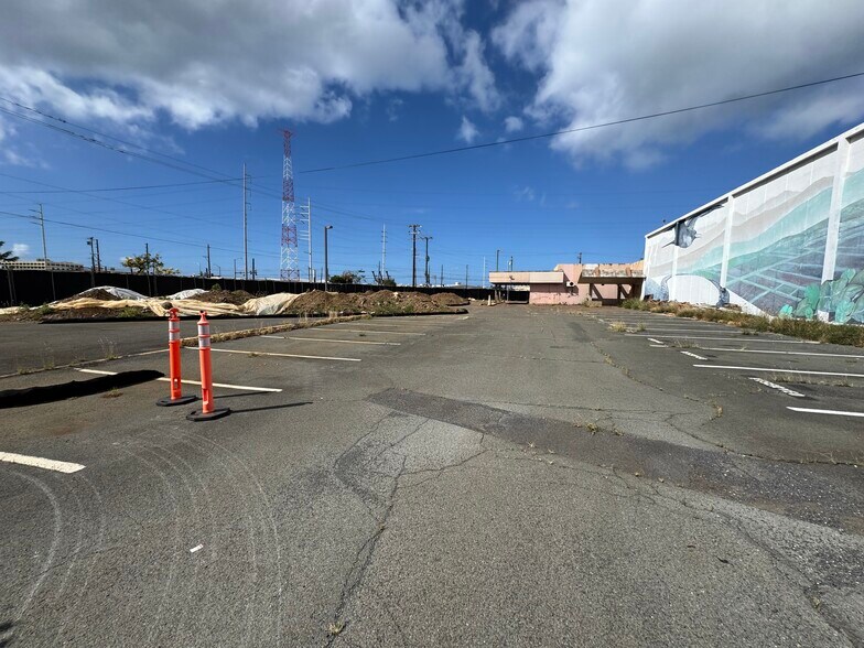 Primary Photo Of 1190 Dillingham Blvd, Honolulu Land For Lease