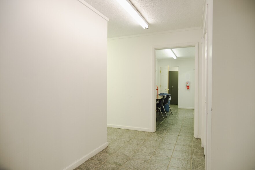 More Photos Of 512-522 S Caldwell St, Brevard Office For Sale