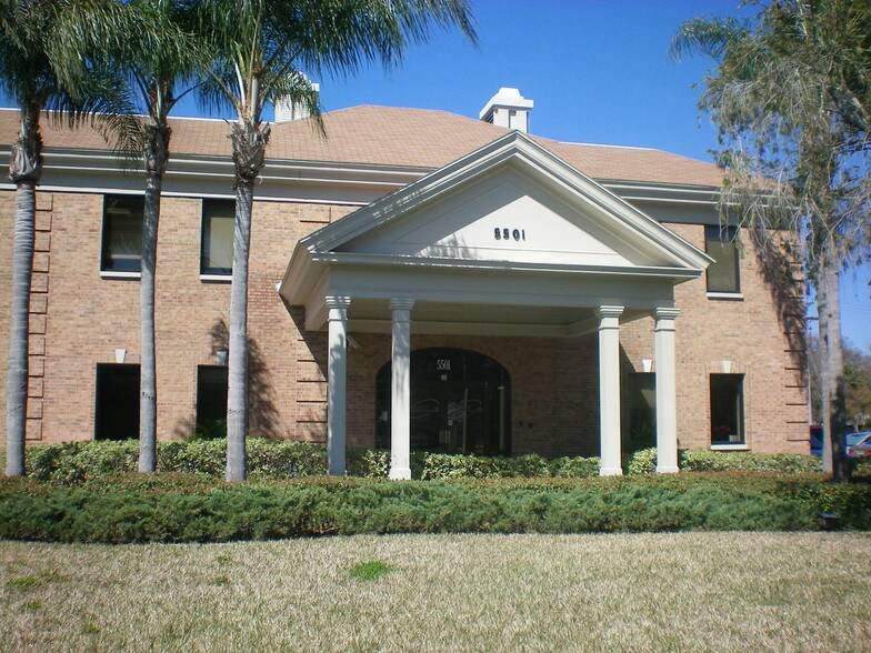 More Photos Of 5501 W Gray St, Tampa Office For Lease