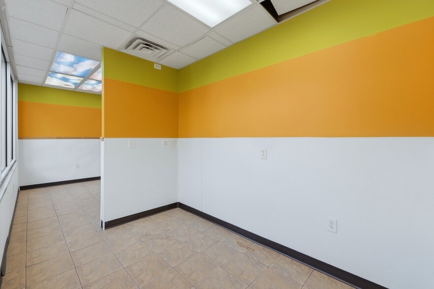 More Photos Of 5405 Bergenline Ave, West New York Storefront Retail Office For Lease