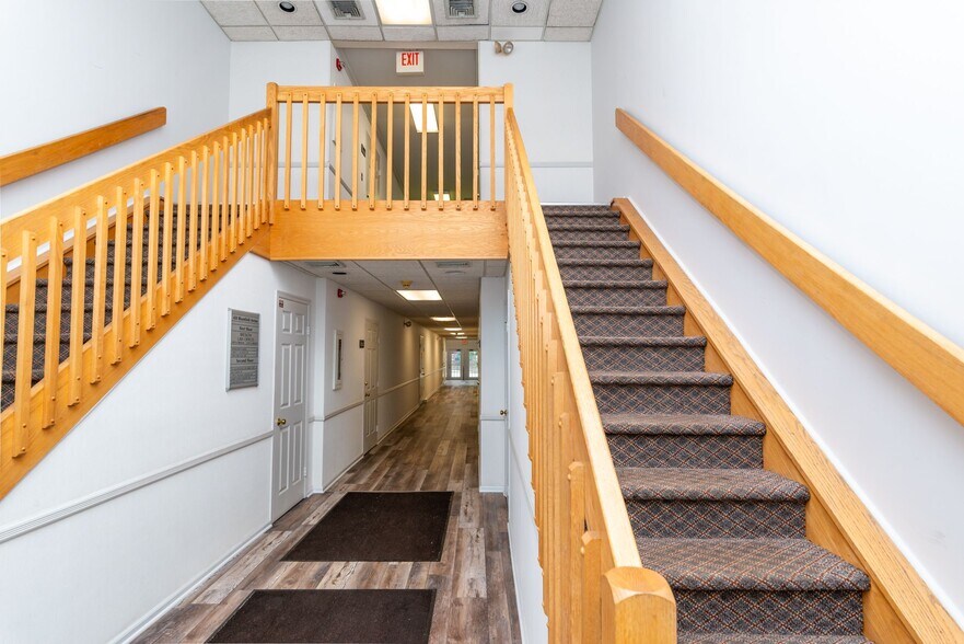 More Photos Of 450 Bloomfield Ave, Verona Medical For Lease