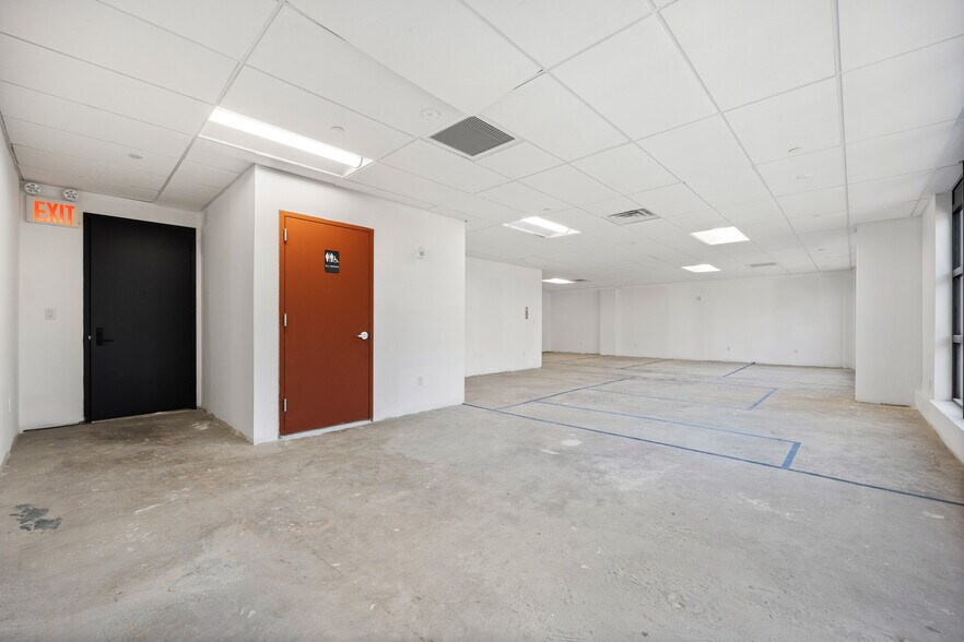 More Photos Of 13320 41st Rd, Flushing Medical For Sale