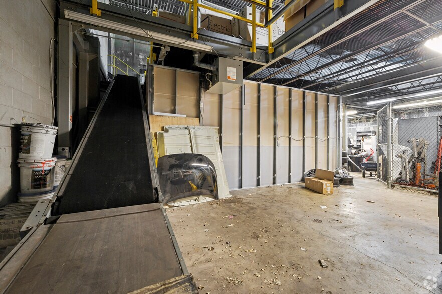 More Photos Of 538 Route 38 E, Maple Shade Township Auto Dealership For Lease