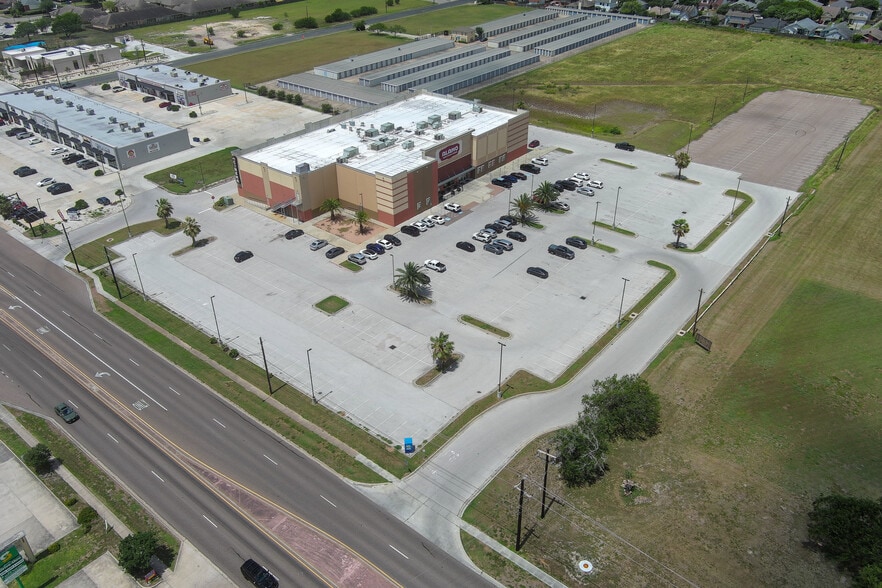 More Photos Of 7601 S Staples St, Corpus Christi Theater Concert Hall For Sale