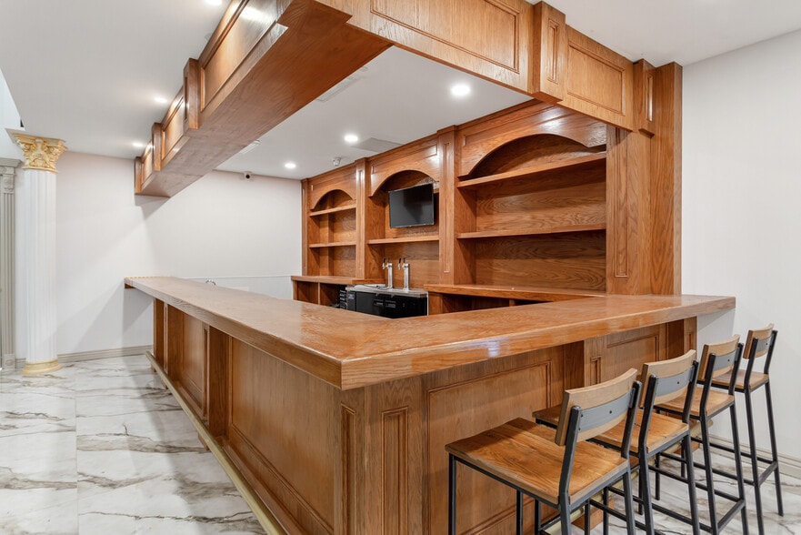 More Photos Of 10841 Composite Dr, Dallas Lodge Meeting Hall For Sale