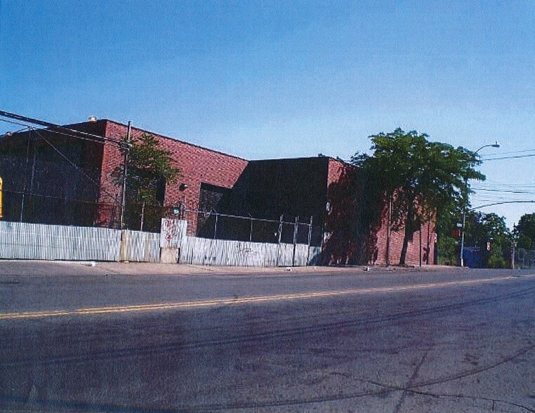 More Photos Of 891-935 Garrison Ave, Bronx Warehouse For Sale