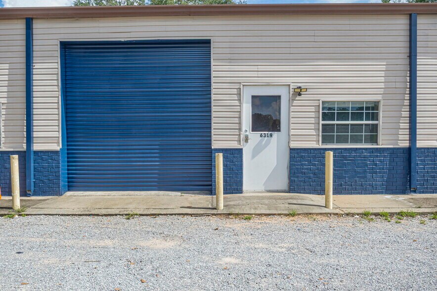 More Photos Of 6317-6327 Dogwood Dr, Milton Service For Lease