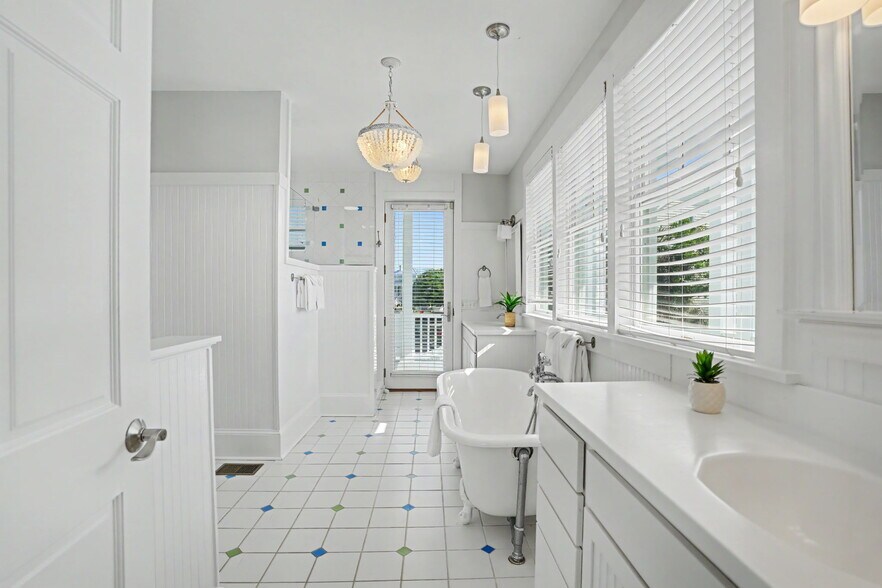 More Photos Of 8 Sandlewood Ct, Tybee Island Specialty For Sale