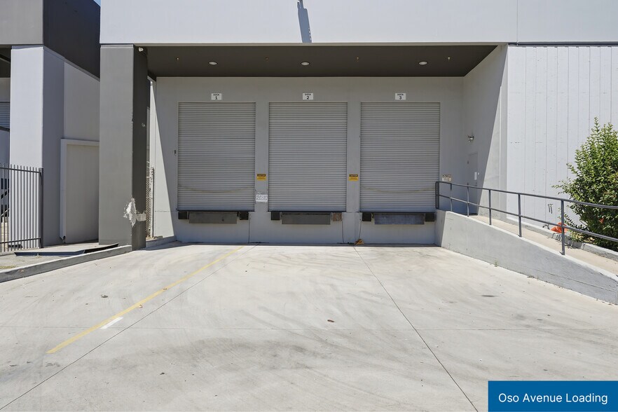 More Photos Of 20310 Plummer St, Chatsworth Manufacturing For Lease