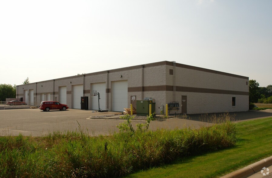 More Photos Of 13915 Lincoln St NE, Ham Lake Manufacturing For Lease
