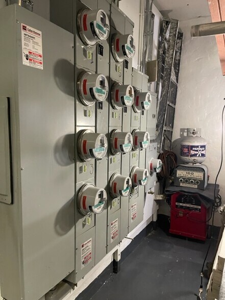 More Photos Of 1219 Elder Ave, Bronx Apartments For Sale