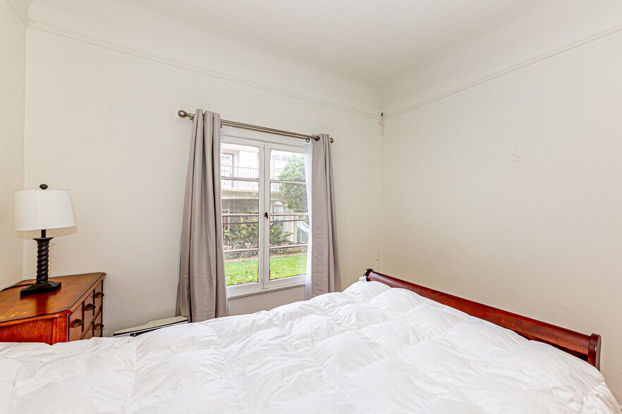 More Photos Of 1251 S Wilton Pl, Los Angeles Apartments For Sale