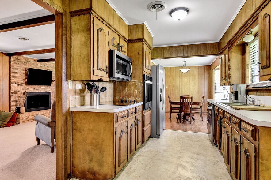 More Photos Of 27160 State Highway 56, Whitesboro Land For Sale