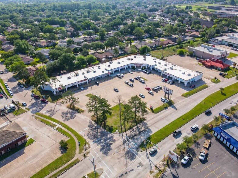 More Photos Of 8102-8140 Antoine Dr, Houston Unknown For Lease