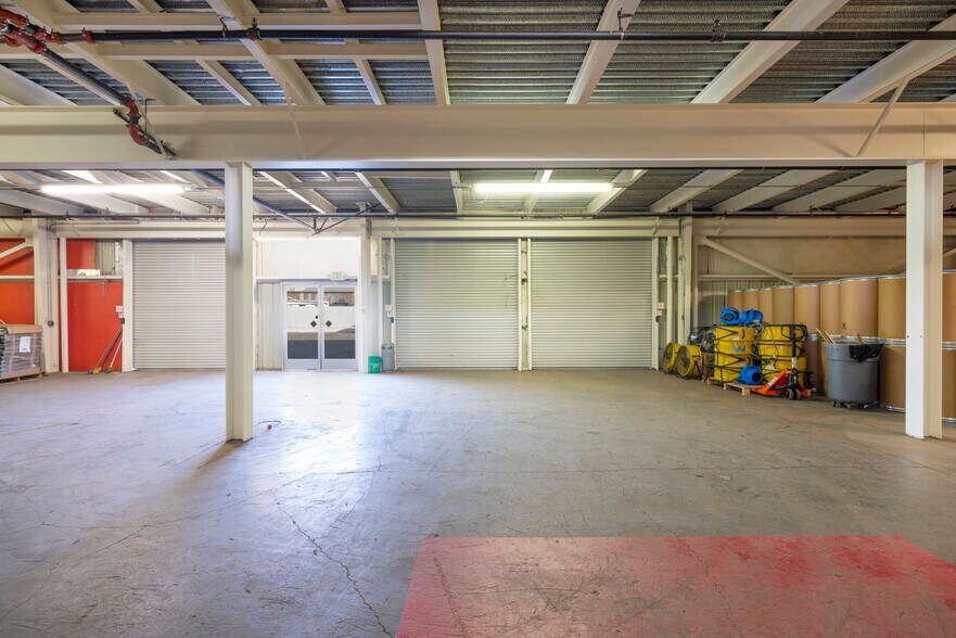 More Photos Of 120 Brush St, Ukiah Warehouse For Lease