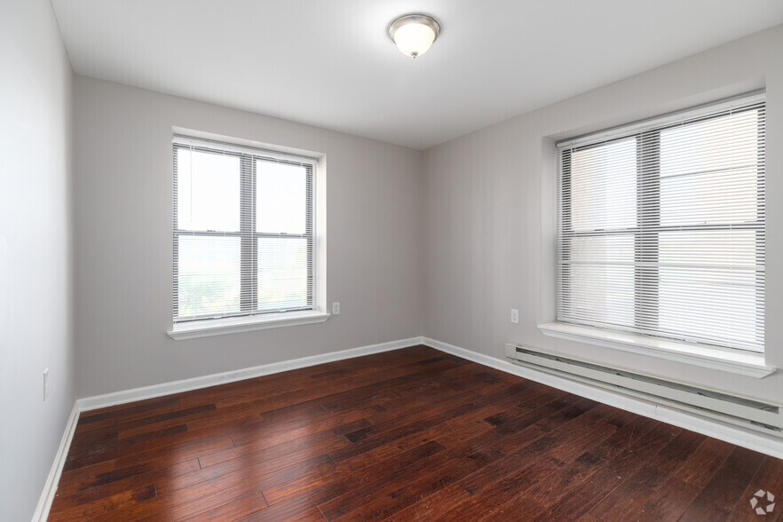 More Photos Of 200 Deal Lake Dr, Asbury Park Apartments For Sale