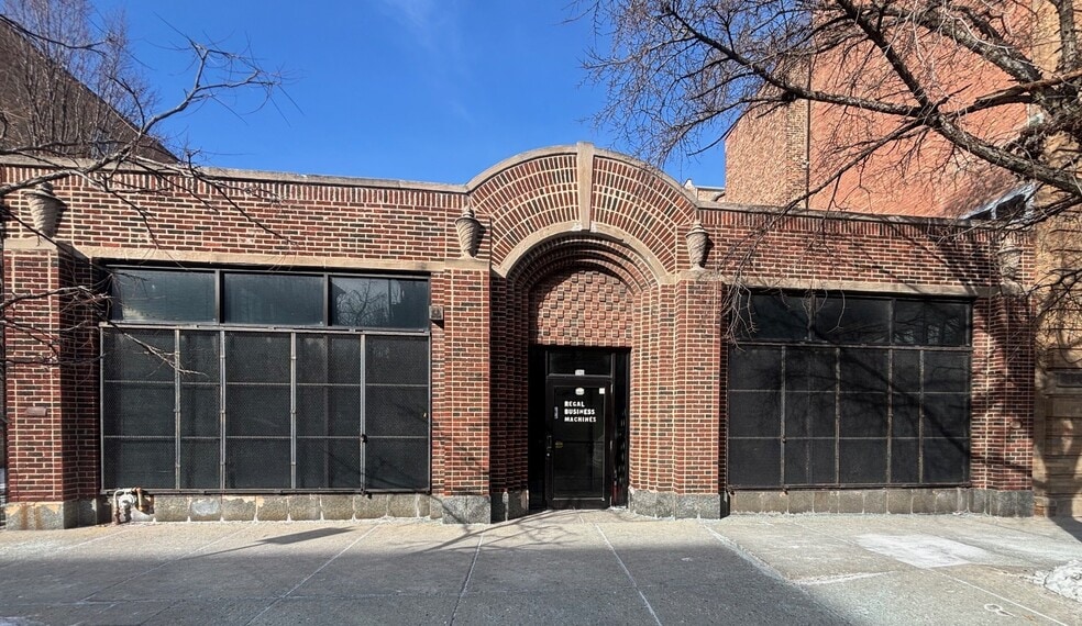 Primary Photo Of 1140 W Washington Blvd, Chicago Warehouse For Sale