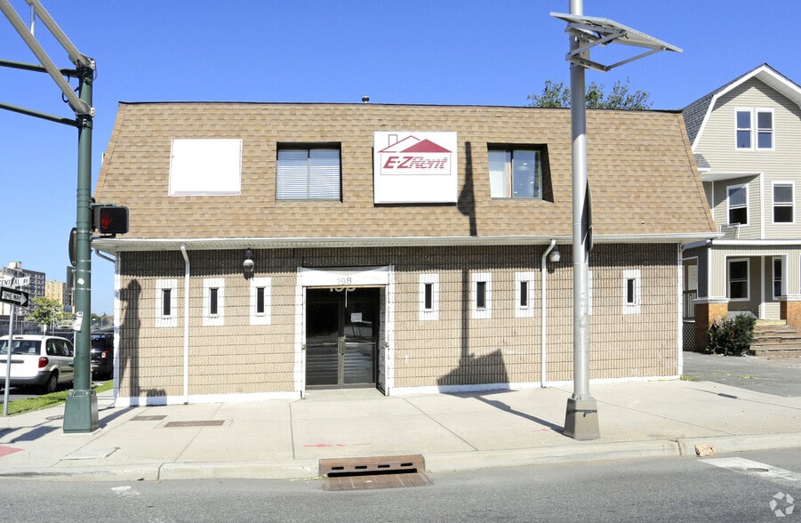 More Photos Of 198 Central Ave, East Orange Medical For Lease