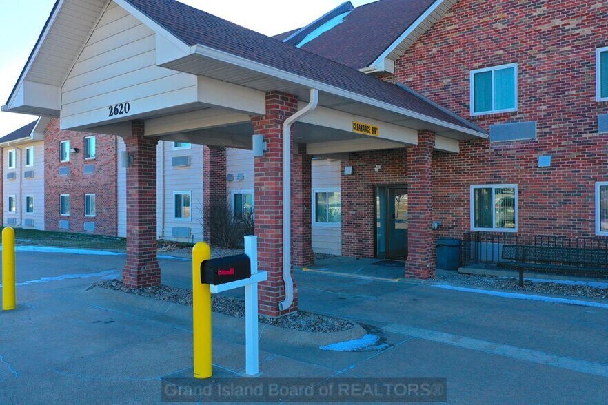 More Photos Of 2620 N Diers Ave, Grand Island Hotel For Sale
