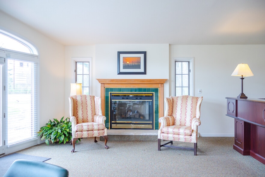 More Photos Of 17656 US Highway 12, New Buffalo Office For Sale