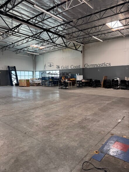 More Photos Of 1980 Goodyear Ave, Ventura Warehouse For Lease